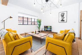 Birmingham City Centre - Loft Style Apartment - Free Wifi & Netflix - On Street Parking - 1NT